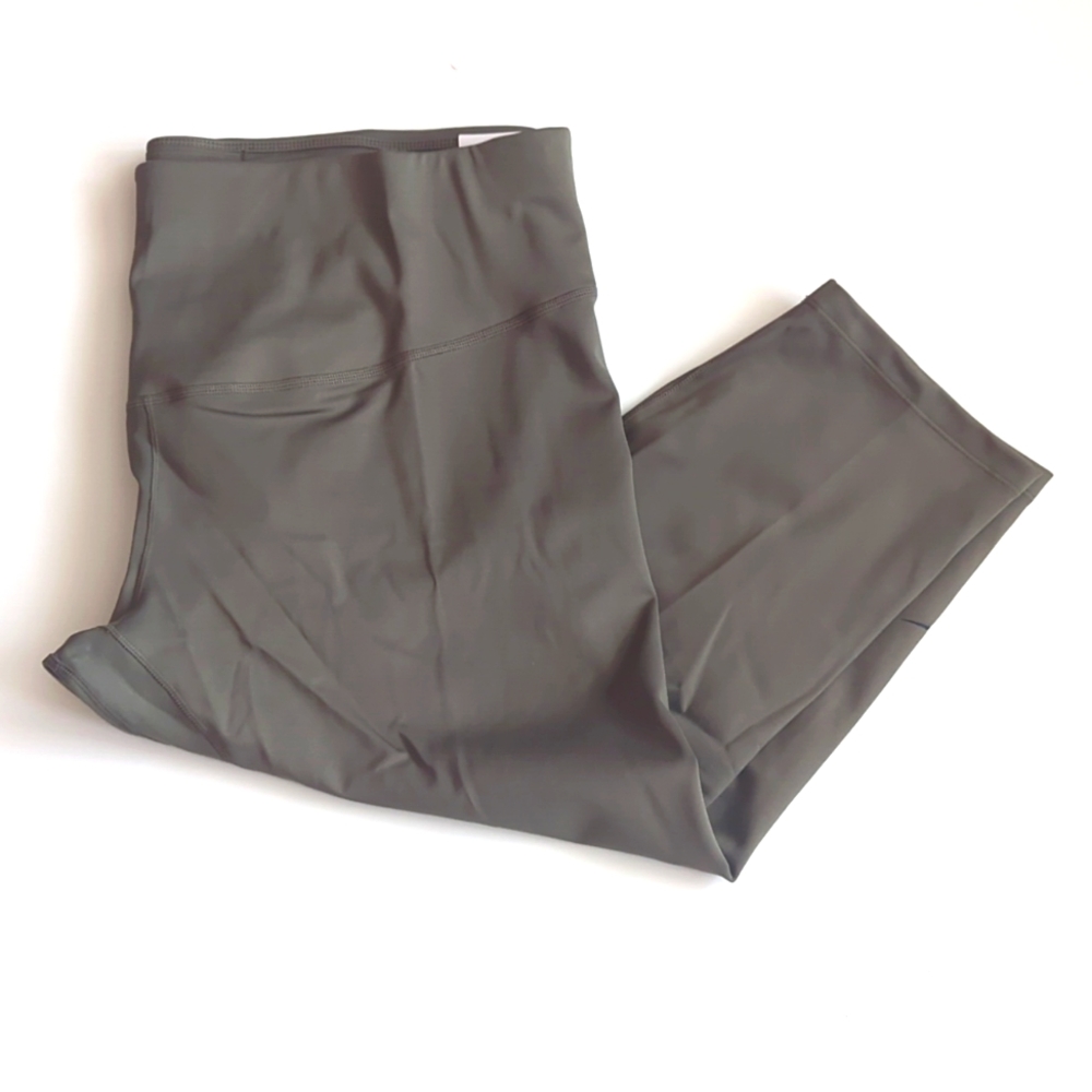 Nike One Midrise Crop Leggings - Picture 2 of 4